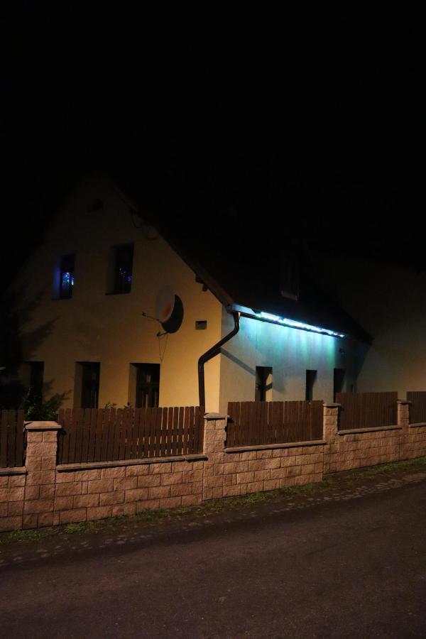 Prazdninovy Dum Jirkov Villa Zelezny Brod Dış mekan fotoğraf